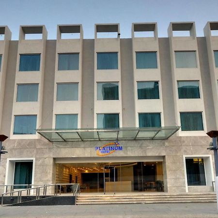 Hotel Platinum Radźkot Zewnętrze zdjęcie