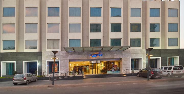 Hotel Platinum Radźkot Zewnętrze zdjęcie